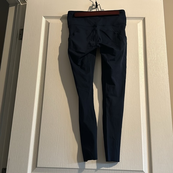 Lululemon Fast & Free 7/8 Tight II *Nulux 25" - Picture 4 of 4